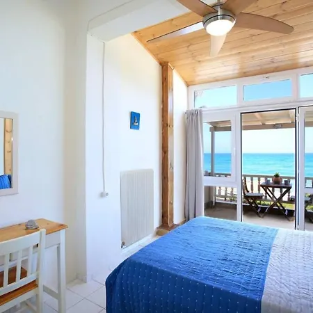 Flokos. Lazy Days, Balmy Nights On The Seafront Apartment Kokkini Hani Exterior photo