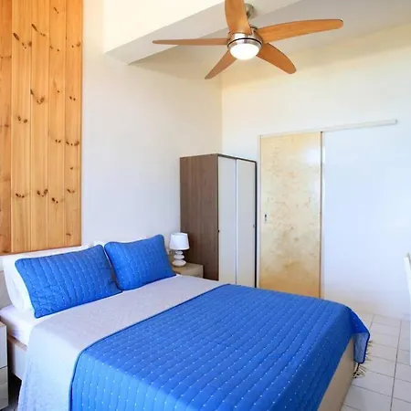 Flokos. Lazy Days, Balmy Nights On The Seafront Apartment Kokkini Hani Exterior photo