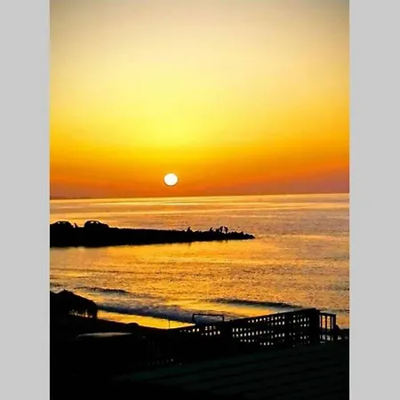 Flokos. Lazy Days, Balmy Nights On The Seafront Apartment Kokkini Hani Exterior photo
